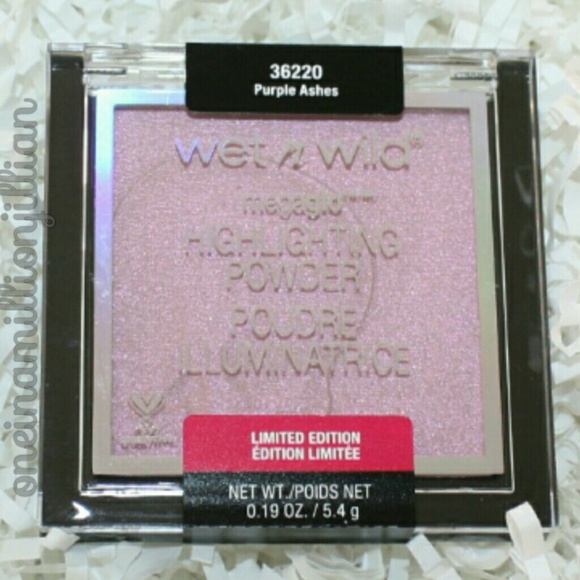 LE MegaGlo Holographic Highlighting Powder - Picture 2 of 4